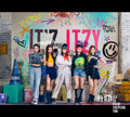 ITZY: It'z Itzy (Limited Edition) (Version A) (incl. Photobook) - CD
